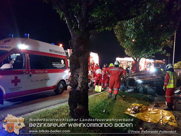 20180730 Verkehrsunfall mit Personenrettung in Pottendorf  Foto: © FF Pottendorf