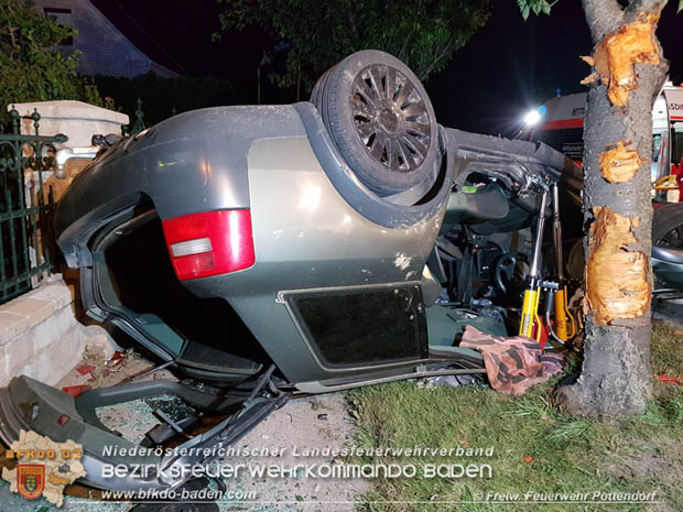 20180730 Verkehrsunfall mit Personenrettung in Pottendorf  Foto: © FF Pottendorf