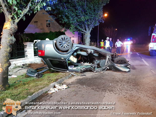 20180730 Verkehrsunfall mit Personenrettung in Pottendorf  Foto: © FF Pottendorf