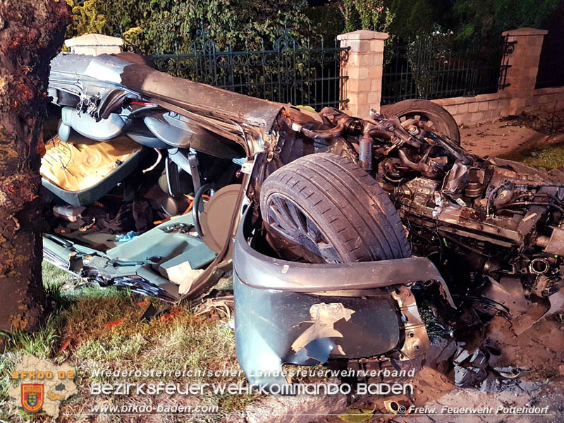 20180730 Verkehrsunfall mit Personenrettung in Pottendorf  Foto: © FF Pottendorf