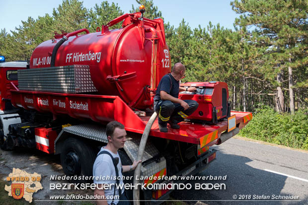 20180819 Ausgedehnter Flurbrand in unmitelbarer Waldnähe bei Lindabrunn Richtung Aigen  Foto: © Stefan Schneider