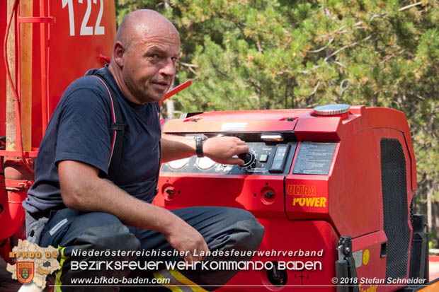 20180819 Ausgedehnter Flurbrand in unmitelbarer Waldnähe bei Lindabrunn Richtung Aigen  Foto: © Stefan Schneider