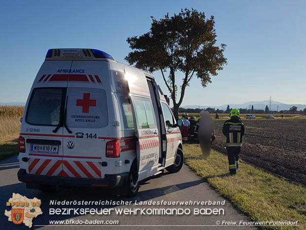 20180827 Verkehrsunfall auf der L40480 Pottendorf >> Siegersdorf  Foto: © Christian Wernig FF Pottendorf