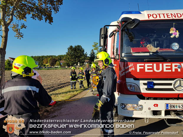 20180827 Verkehrsunfall auf der L40480 Pottendorf >> Siegersdorf  Foto: © Christian Wernig FF Pottendorf