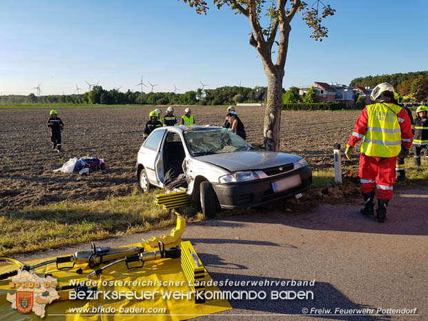 20180827 Verkehrsunfall auf der L40480 Pottendorf >> Siegersdorf  Foto: © Christian Wernig FF Pottendorf