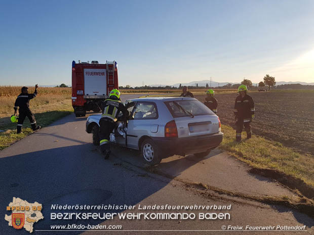 20180827 Verkehrsunfall auf der L40480 Pottendorf >> Siegersdorf  Foto: © Christian Wernig FF Pottendorf