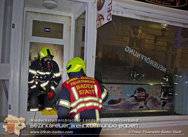 20180831 Nächtlcher Brand in einem Innenstadtlokal in Baden Foto: © Christoph Hinterberger FF Baden-Stadt 20180831 Nächtlcher Brand in einem Innenstadtlokal in Baden Foto: © Christoph Hinterberger FF Baden-Stadt