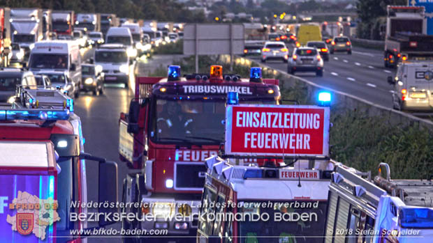 20180912 Verkehrsunfall mit 3 Verletzten auf der A2 bei Leobersdorf Foto: © Stefan Schneider 20180912 Verkehrsunfall mit 3 Verletzten auf der A2 bei Leobersdorf Foto: © Stefan Schneider