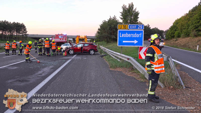 20180912 Verkehrsunfall mit 3 Verletzten auf der A2 bei Leobersdorf Foto: © Stefan Schneider 20180912 Verkehrsunfall mit 3 Verletzten auf der A2 bei Leobersdorf Foto: © Stefan Schneider