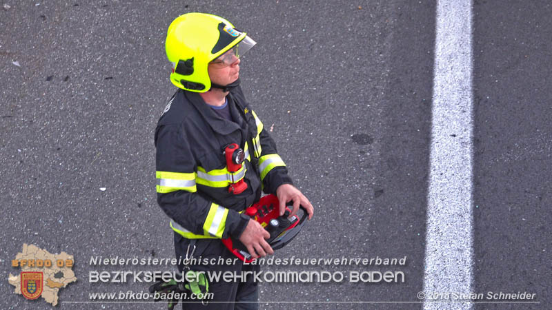 20180912 Verkehrsunfall mit 3 Verletzten auf der A2 bei Leobersdorf Foto: © Stefan Schneider 20180912 Verkehrsunfall mit 3 Verletzten auf der A2 bei Leobersdorf Foto: © Stefan Schneider
