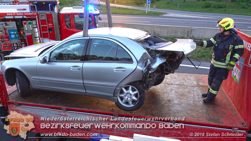20180912 Verkehrsunfall mit 3 Verletzten auf der A2 bei Leobersdorf Foto: © Stefan Schneider 20180912 Verkehrsunfall mit 3 Verletzten auf der A2 bei Leobersdorf Foto: © Stefan Schneider