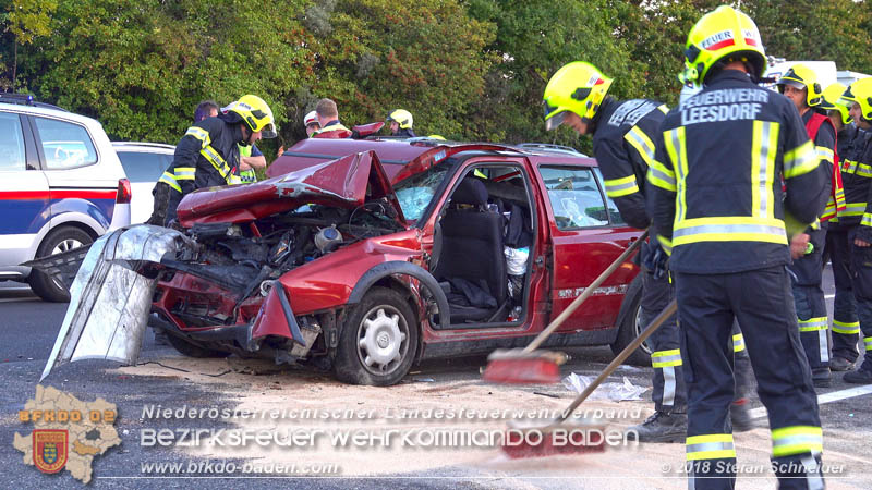 20180912 Verkehrsunfall mit 3 Verletzten auf der A2 bei Leobersdorf Foto: © Stefan Schneider 20180912 Verkehrsunfall mit 3 Verletzten auf der A2 bei Leobersdorf Foto: © Stefan Schneider
