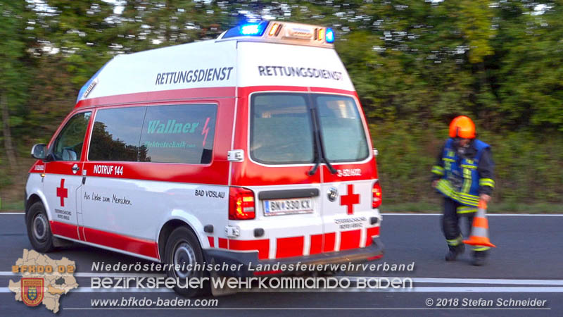 20180912 Verkehrsunfall mit 3 Verletzten auf der A2 bei Leobersdorf Foto: © Stefan Schneider 20180912 Verkehrsunfall mit 3 Verletzten auf der A2 bei Leobersdorf Foto: © Stefan Schneider
