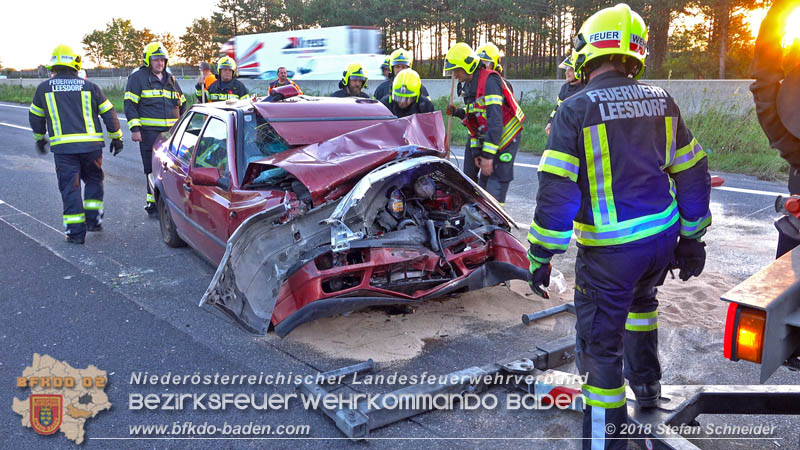 20180912 Verkehrsunfall mit 3 Verletzten auf der A2 bei Leobersdorf Foto: © Stefan Schneider 20180912 Verkehrsunfall mit 3 Verletzten auf der A2 bei Leobersdorf Foto: © Stefan Schneider