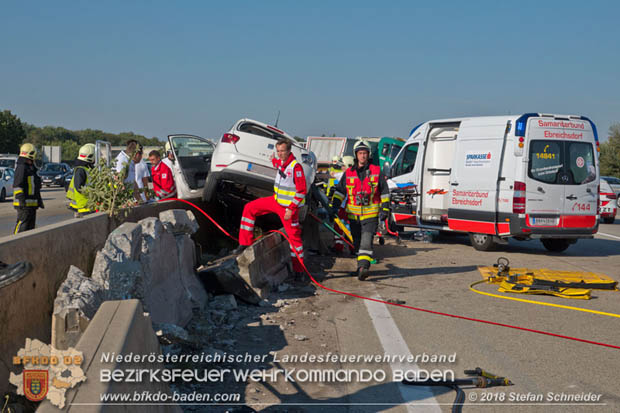 20180918 Verkehrsunfall auf der A2 beim Knoten Guntramsdorf  Foto: © Stefan Schneider 