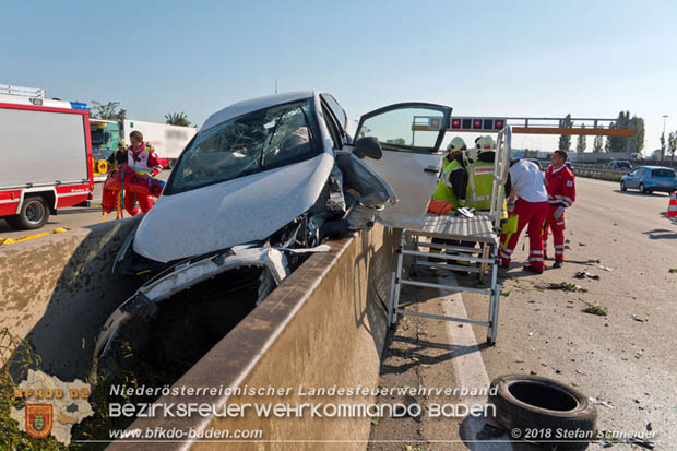 20180918 Verkehrsunfall auf der A2 beim Knoten Guntramsdorf  Foto: © Stefan Schneider 