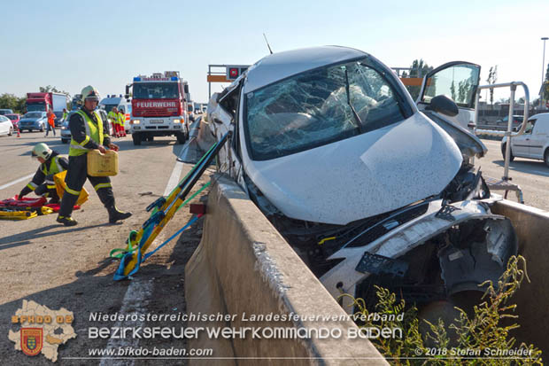 20180918 Verkehrsunfall auf der A2 beim Knoten Guntramsdorf  Foto: © Stefan Schneider 