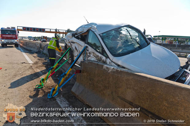 20180918 Verkehrsunfall auf der A2 beim Knoten Guntramsdorf  Foto: © Stefan Schneider 