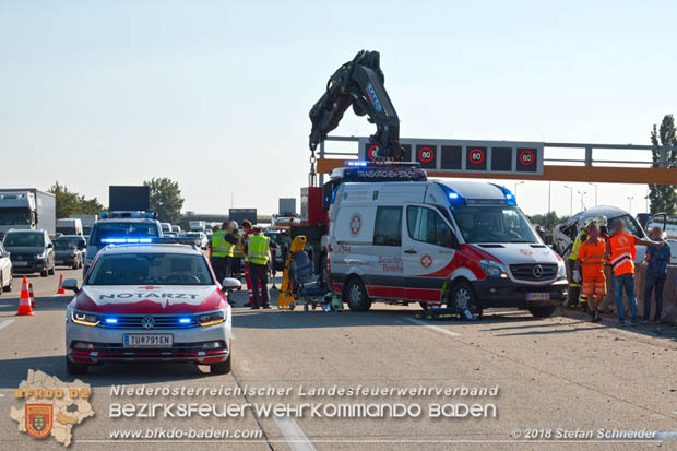 20180918 Verkehrsunfall auf der A2 beim Knoten Guntramsdorf  Foto: © Stefan Schneider 