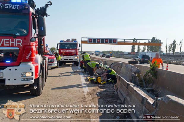 20180918 Verkehrsunfall auf der A2 beim Knoten Guntramsdorf  Foto: © Stefan Schneider 