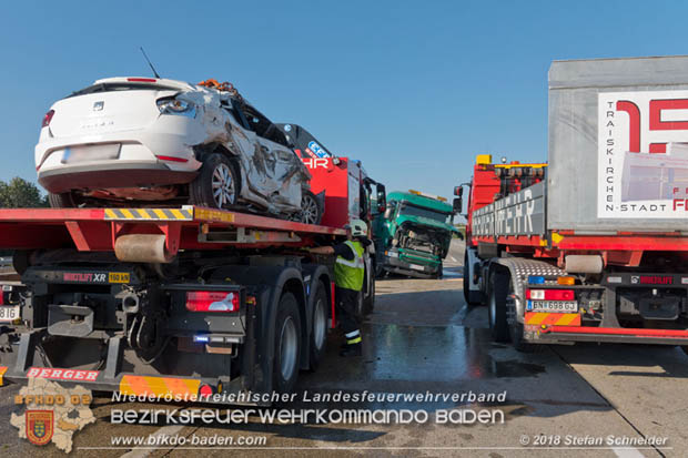 20180918 Verkehrsunfall auf der A2 beim Knoten Guntramsdorf  Foto: © Stefan Schneider 