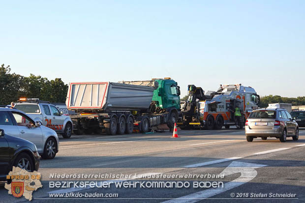 20180918 Verkehrsunfall auf der A2 beim Knoten Guntramsdorf  Foto: © Stefan Schneider 