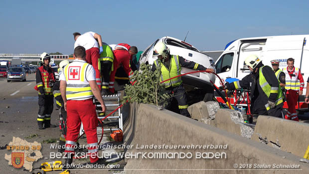 20180918 Verkehrsunfall auf der A2 beim Knoten Guntramsdorf  Foto: © Stefan Schneider 