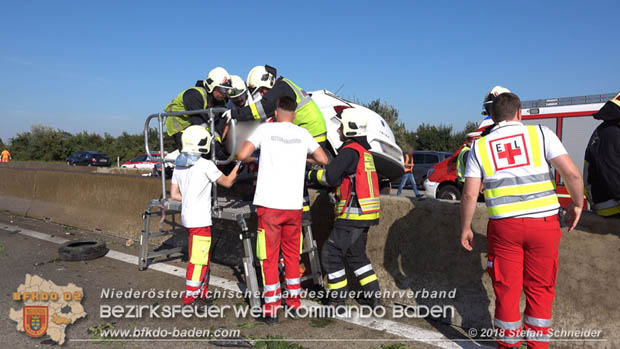 20180918 Verkehrsunfall auf der A2 beim Knoten Guntramsdorf  Foto: © Stefan Schneider 