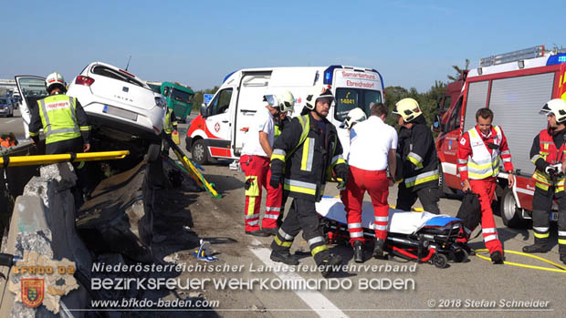 20180918 Verkehrsunfall auf der A2 beim Knoten Guntramsdorf  Foto: © Stefan Schneider 