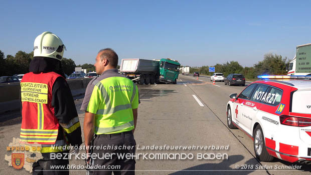 20180918 Verkehrsunfall auf der A2 beim Knoten Guntramsdorf  Foto: © Stefan Schneider 