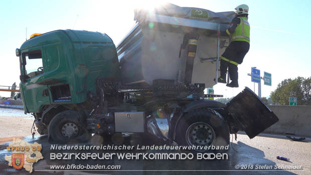20180918 Verkehrsunfall auf der A2 beim Knoten Guntramsdorf  Foto: © Stefan Schneider 