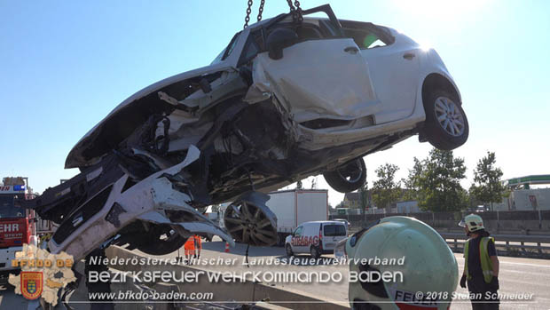 20180918 Verkehrsunfall auf der A2 beim Knoten Guntramsdorf  Foto: © Stefan Schneider 