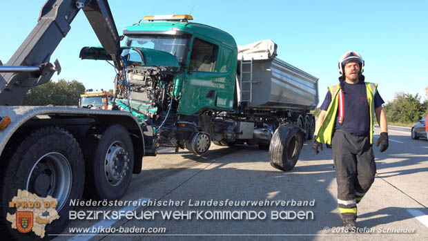 20180918 Verkehrsunfall auf der A2 beim Knoten Guntramsdorf  Foto: © Stefan Schneider 