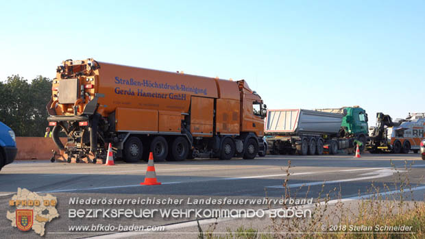 20180918 Verkehrsunfall auf der A2 beim Knoten Guntramsdorf  Foto: © Stefan Schneider 