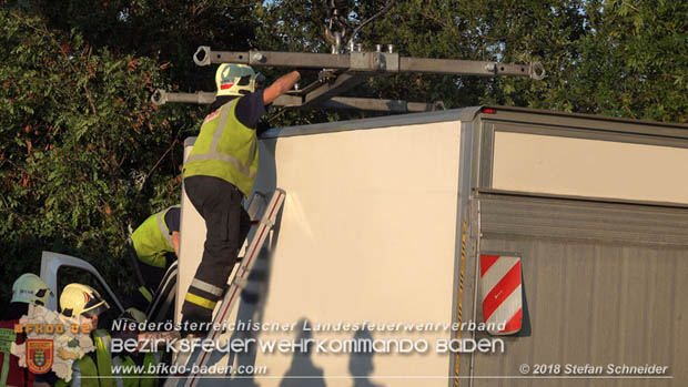 20180918 Verkehrsunfall auf der A2 beim Knoten Guntramsdorf  Foto: © Stefan Schneider 