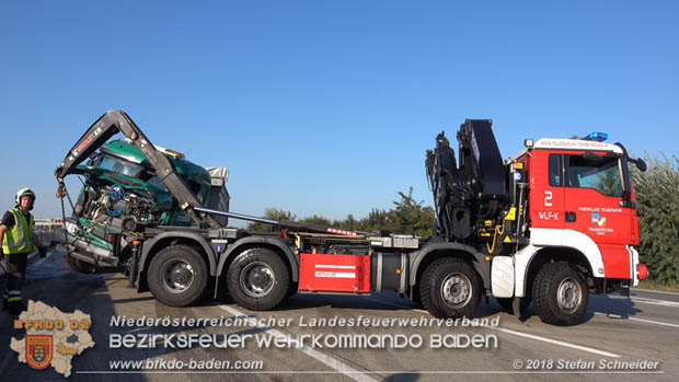 20180918 Verkehrsunfall auf der A2 beim Knoten Guntramsdorf  Foto: © Stefan Schneider 