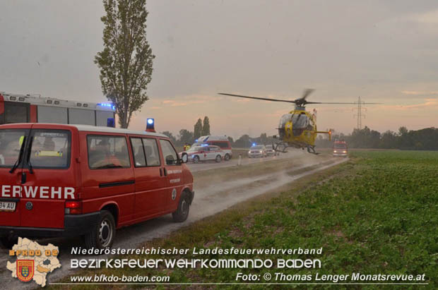 20181017 Schwerer Verkehrsunfall auf der L157 Pottendorf-Tattendorf Foto: © Thomas Lenger Monatsrevue.at 20181017 Schwerer Verkehrsunfall auf der L157 Pottendorf-Tattendorf Foto: © Thomas Lenger Monatsrevue.at