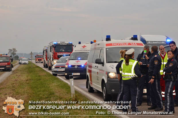 20181017 Schwerer Verkehrsunfall auf der L157 Pottendorf-Tattendorf Foto: © Thomas Lenger Monatsrevue.at 20181017 Schwerer Verkehrsunfall auf der L157 Pottendorf-Tattendorf Foto: © Thomas Lenger Monatsrevue.at