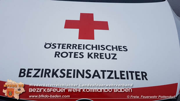 20181027 Verkehrsunfall auf der LB 60 bei Pottendorf Foto: © Pfingstl FF Pottendorf 20181027 Verkehrsunfall auf der LB 60 bei Pottendorf Foto: © Pfingstl FF Pottendorf