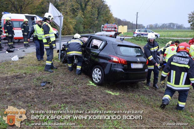 20181027 Verkehrsunfall auf der LB 60 bei Pottendorf  Foto: © ASB Rene Weiner