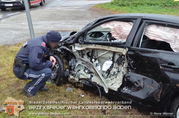 20181027 Verkehrsunfall auf der LB 60 bei Pottendorf  Foto: © ASB Rene Weiner