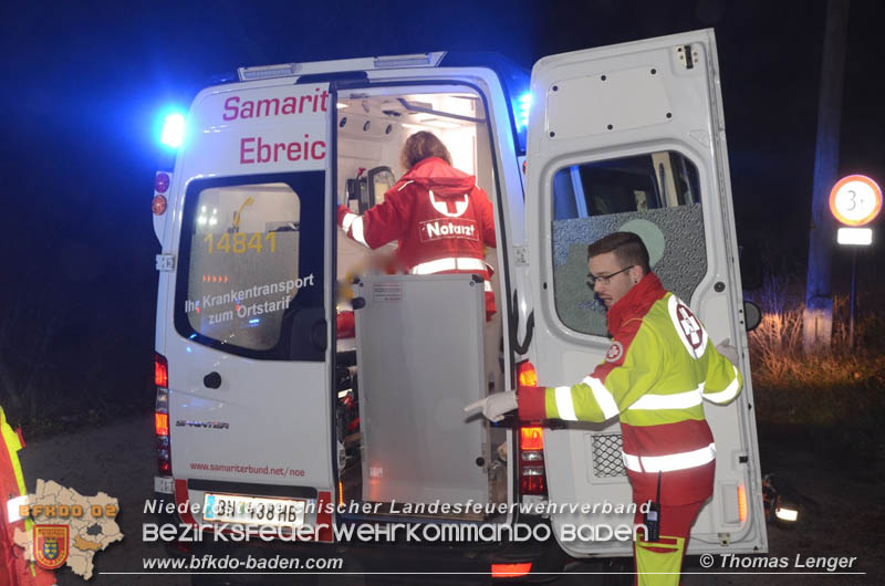 20181112 Verkehrsunfall auf der LB156 Trumau-Moosbrunn Foto: © Thomas Lenger Monatsrevue.at 20181112 Verkehrsunfall auf der LB156 Trumau-Moosbrunn Foto: © Thomas Lenger Monatsrevue.at