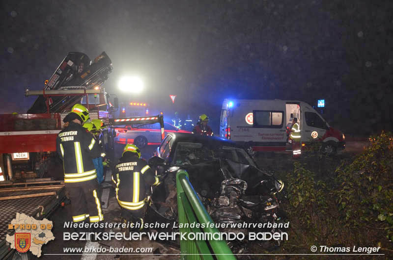20181112 Verkehrsunfall auf der LB156 Trumau-Moosbrunn Foto: © Thomas Lenger Monatsrevue.at 20181112 Verkehrsunfall auf der LB156 Trumau-Moosbrunn Foto: © Thomas Lenger Monatsrevue.at