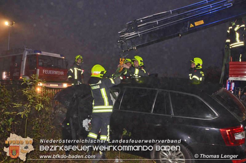 20181112 Verkehrsunfall auf der LB156 Trumau-Moosbrunn Foto: © Thomas Lenger Monatsrevue.at 20181112 Verkehrsunfall auf der LB156 Trumau-Moosbrunn Foto: © Thomas Lenger Monatsrevue.at