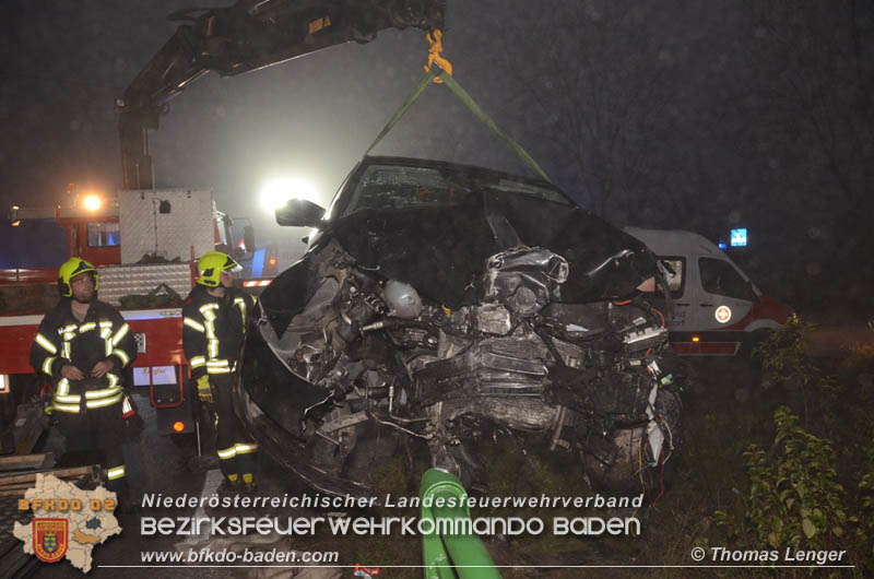 20181112 Verkehrsunfall auf der LB156 Trumau-Moosbrunn Foto: © Thomas Lenger Monatsrevue.at 20181112 Verkehrsunfall auf der LB156 Trumau-Moosbrunn Foto: © Thomas Lenger Monatsrevue.at
