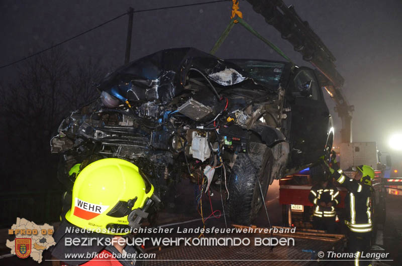 20181112 Verkehrsunfall auf der LB156 Trumau-Moosbrunn Foto: © Thomas Lenger Monatsrevue.at 20181112 Verkehrsunfall auf der LB156 Trumau-Moosbrunn Foto: © Thomas Lenger Monatsrevue.at