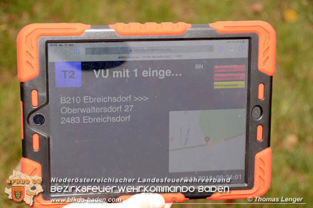 20181112 Frontalzusammenstoß zweier Pkws auf der LB210 zwischen Oberwaltersdorf und Ebreichsdorf Foto: © Thomas Lenger Monatsrevue.at 20181112 Frontalzusammenstoß zweier Pkws auf der LB210 zwischen Oberwaltersdorf und Ebreichsdorf Foto: © Thomas Lenger Monatsrevue.at