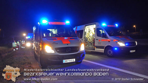 20181117 Verkehrsunfall A2 RFB Wien Höhe Bad Vöslau  Foto: © Stefan Schneider