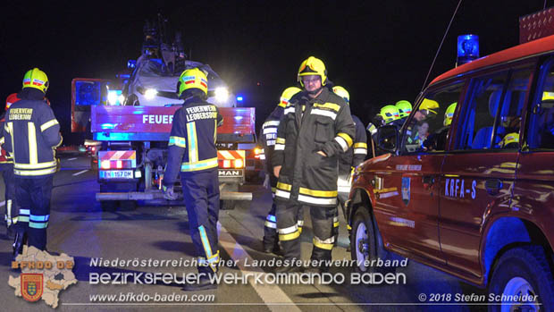 20181117 Verkehrsunfall A2 RFB Wien Höhe Bad Vöslau  Foto: © Stefan Schneider