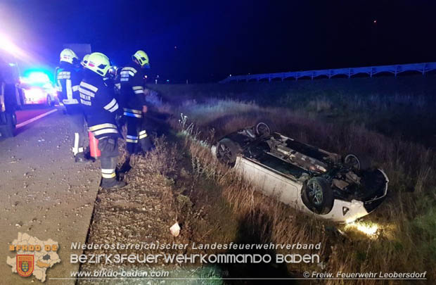20181117 Verkehrsunfall A2 RFB Wien Höhe Bad Vöslau  Foto: © Martin Pock FF Leobersdorf
